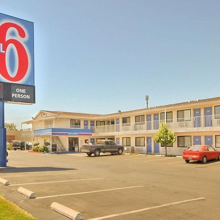 Motel 6-Fresno, Ca - Blackstone North Exterior foto